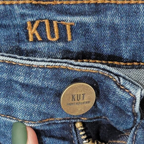 KUT FROM THE KLOTH Baby Bootcut Short Jeans Casual Everyday Denim 8S Dark‎ Wash - Picture 2 of 6